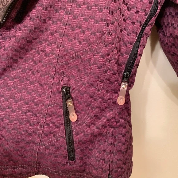 Castle X snowmobile jacket. Like new. Zip & velcro close. Removable hood. 5⭐️PA - Picture 5 of 6